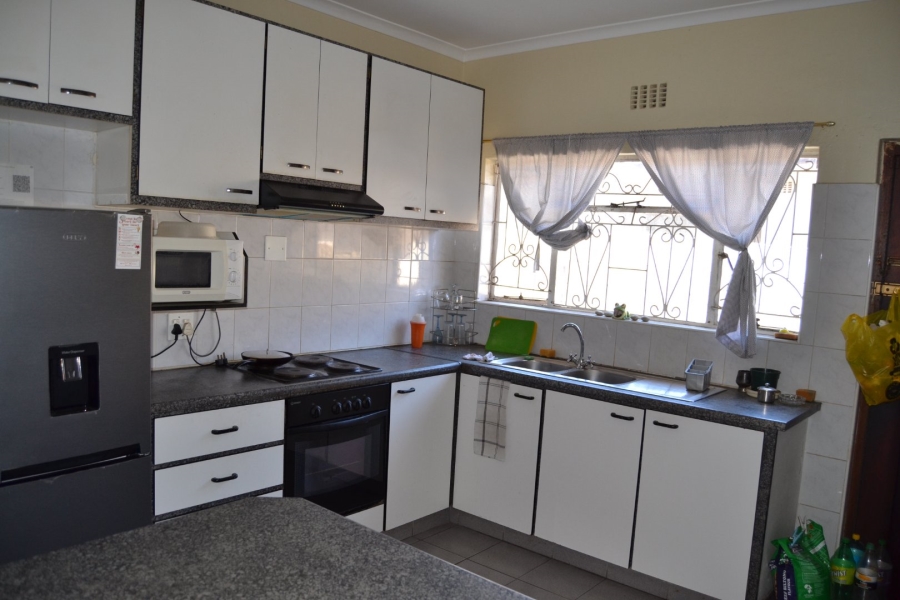 4 Bedroom Property for Sale in Gaylee Western Cape